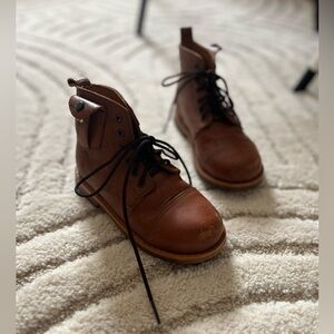 Mikoleon Heirloom Boots in Brown size 28 🤎